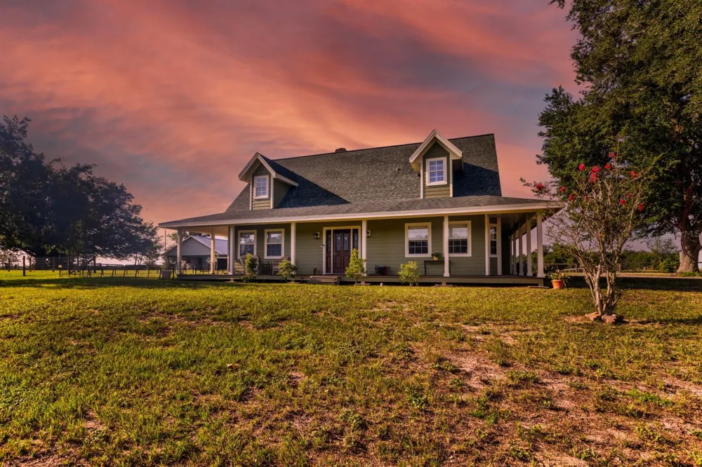 24948 WALKABOUT RANCH ROAD Sorrento, FL 32776