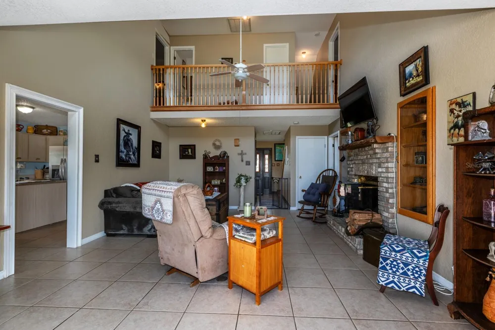 24948 WALKABOUT RANCH ROAD Sorrento, FL 32776