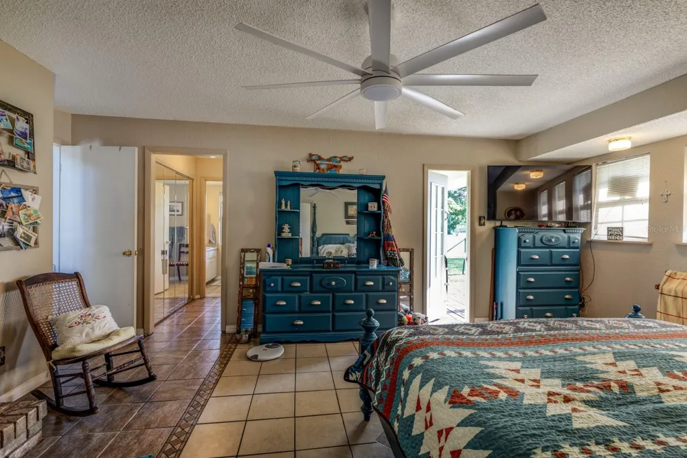 24948 WALKABOUT RANCH ROAD Sorrento, FL 32776