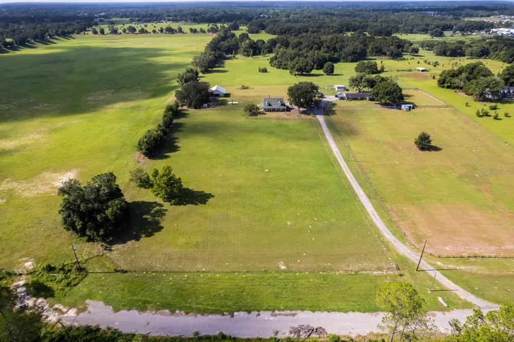 24948 WALKABOUT RANCH ROAD Sorrento, FL 32776