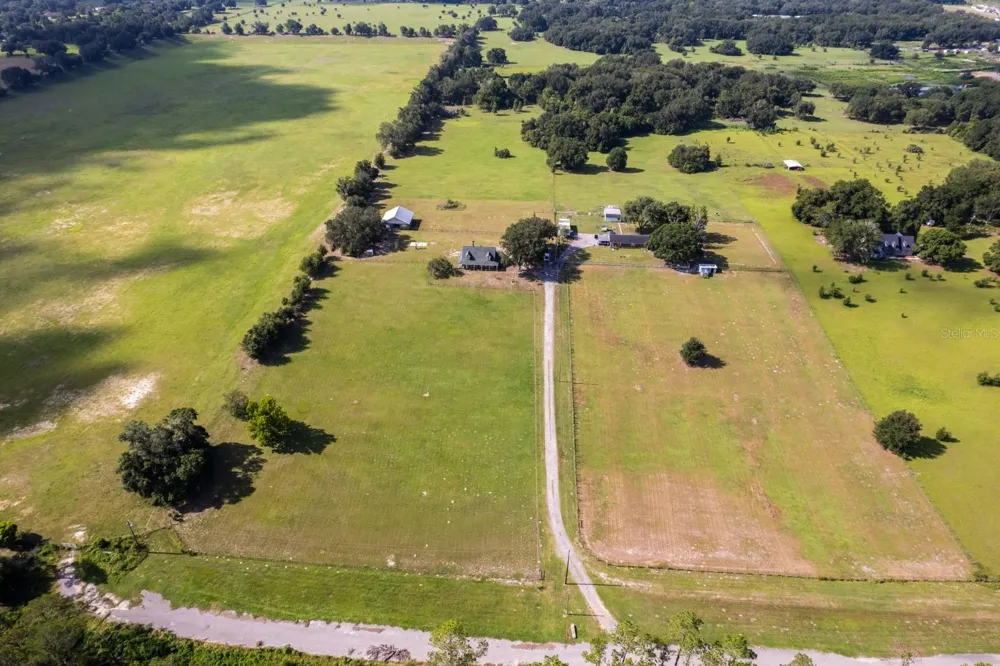 24948 WALKABOUT RANCH ROAD Sorrento, FL 32776