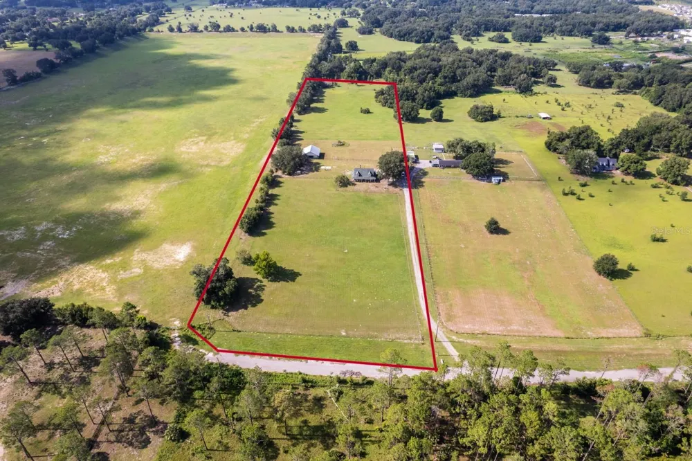 24948 WALKABOUT RANCH ROAD Sorrento, FL 32776
