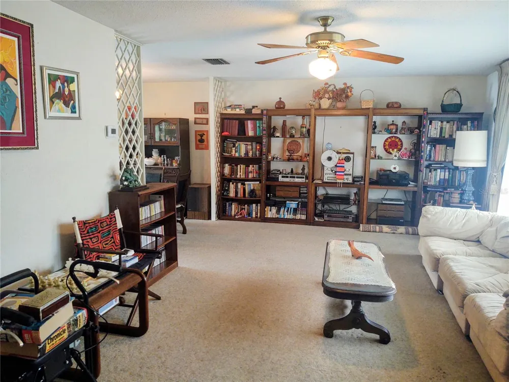 619 RIVIERA BAY DRIVE NE St Petersburg, FL 33702