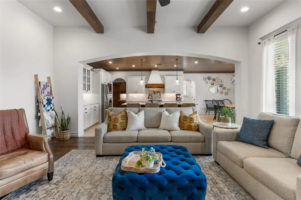 6614 S Willow Place Broken Arrow, OK 74011