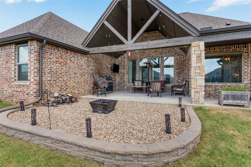 6614 S Willow Place Broken Arrow, OK 74011