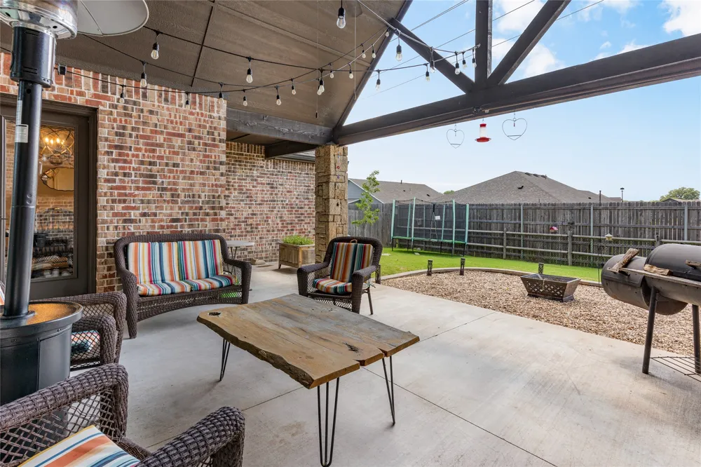 6614 S Willow Place Broken Arrow, OK 74011