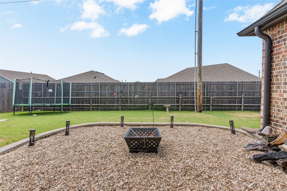 6614 S Willow Place Broken Arrow, OK 74011