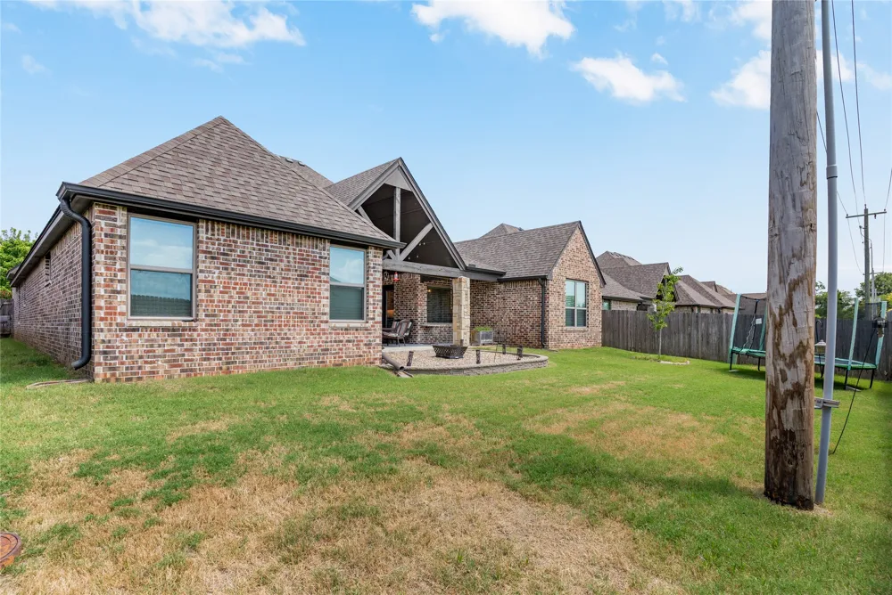 6614 S Willow Place Broken Arrow, OK 74011