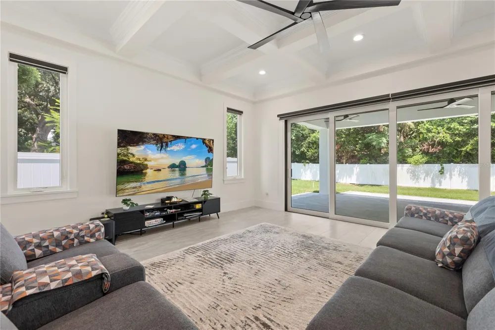 3125 S BUMBY AVENUE Orlando, FL 32806