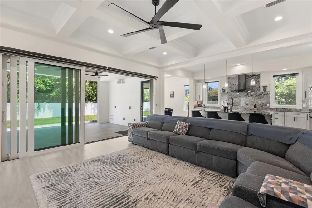 3125 S BUMBY AVENUE Orlando, FL 32806