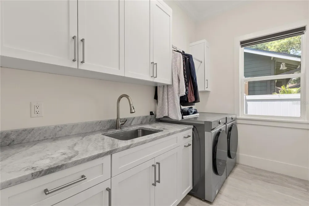 3125 S BUMBY AVENUE Orlando, FL 32806