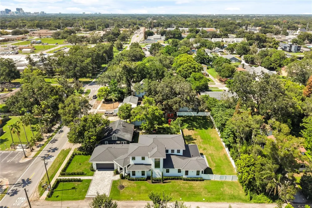 3125 S BUMBY AVENUE Orlando, FL 32806