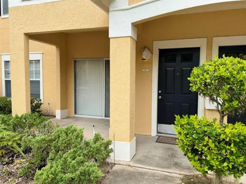 413 ARBOR LAKES CIRCLE #413