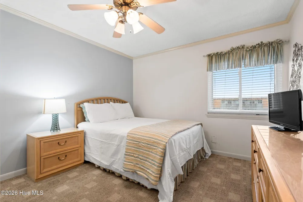 275 W First Street ## 2j Ocean Isle Beach, NC 28469
