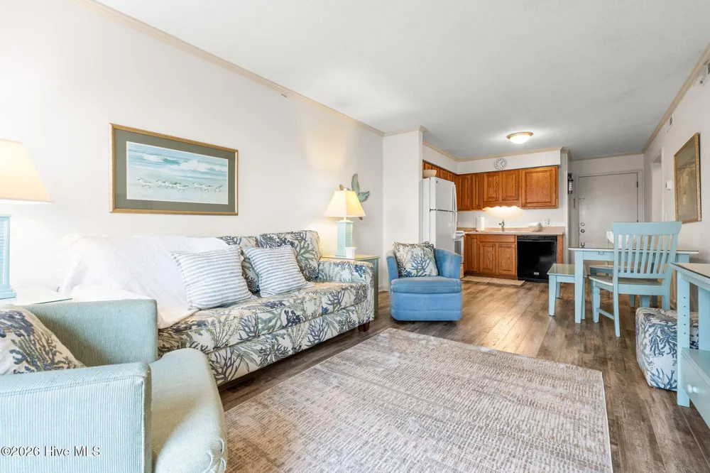 275 W First Street ## 2j Ocean Isle Beach, NC 28469