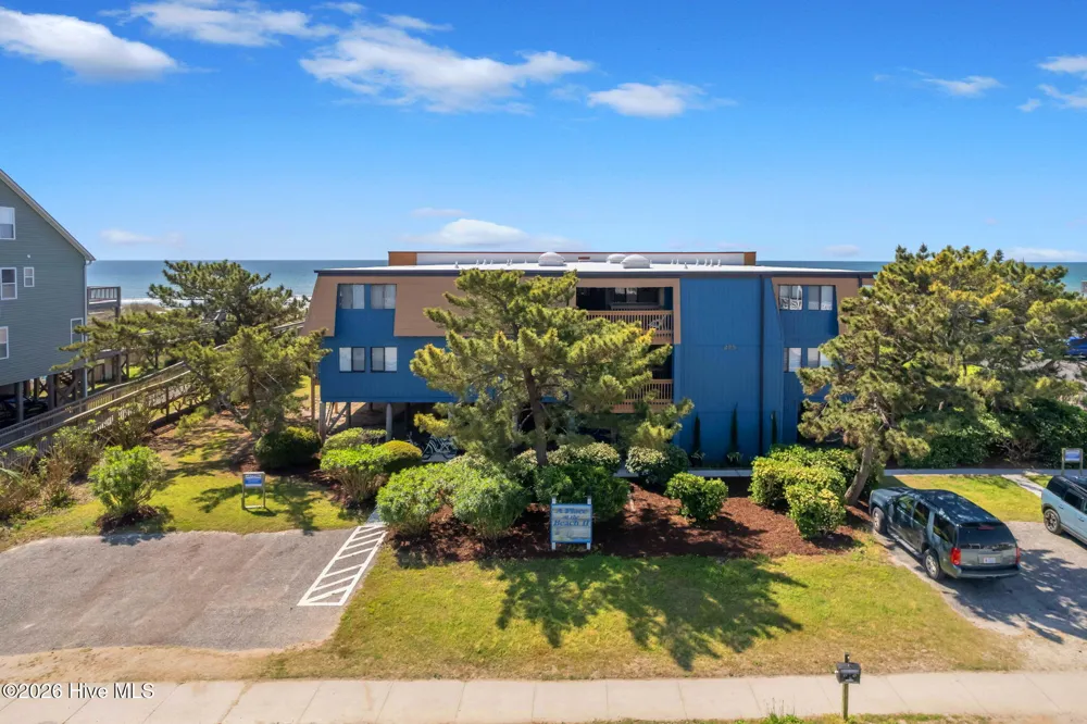 275 W First Street ## 2j Ocean Isle Beach, NC 28469