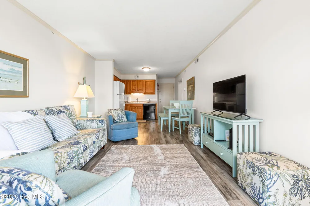 275 W First Street ## 2j Ocean Isle Beach, NC 28469
