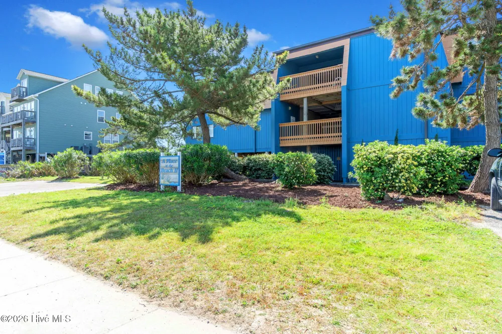 275 W First Street ## 2j Ocean Isle Beach, NC 28469