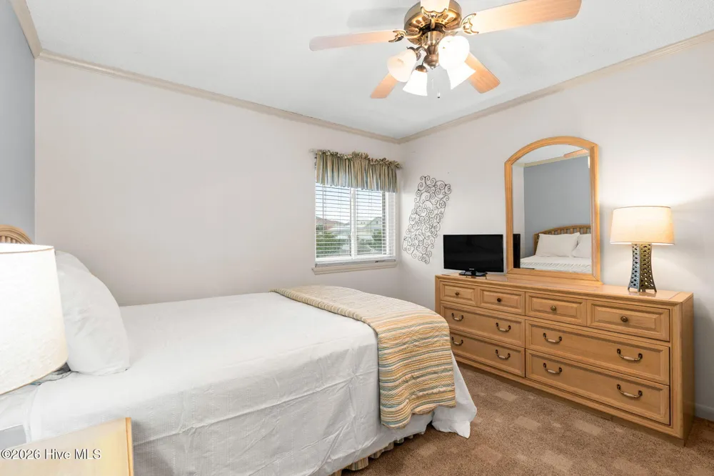 275 W First Street ## 2j Ocean Isle Beach, NC 28469