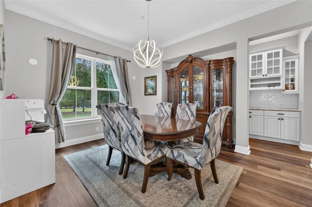 1515 RAMBLING OAKS LANE Deland, FL 32720