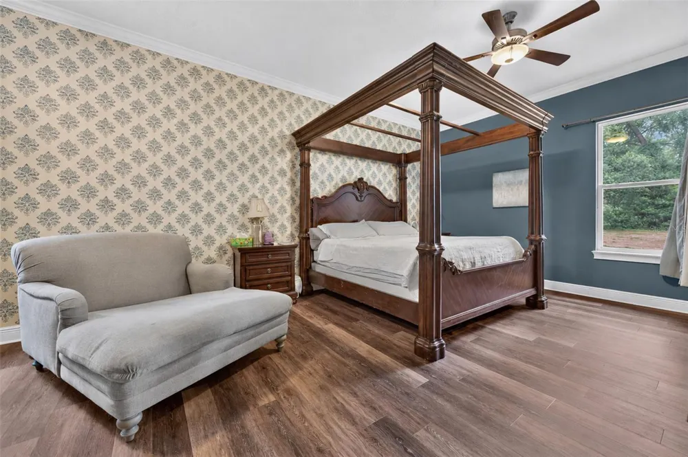 1515 RAMBLING OAKS LANE Deland, FL 32720