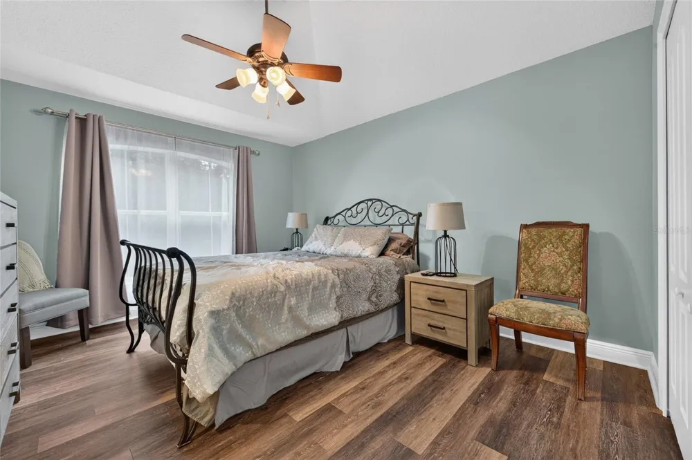 1515 RAMBLING OAKS LANE Deland, FL 32720