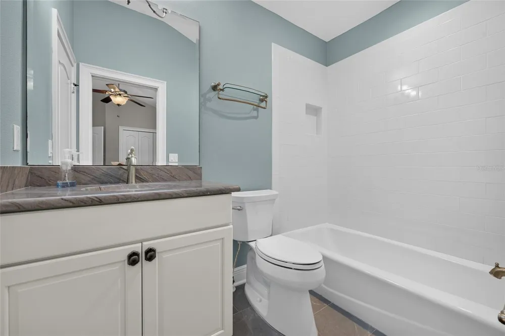 1515 RAMBLING OAKS LANE Deland, FL 32720