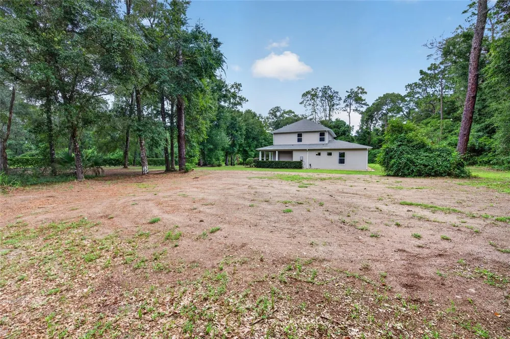 1515 RAMBLING OAKS LANE Deland, FL 32720