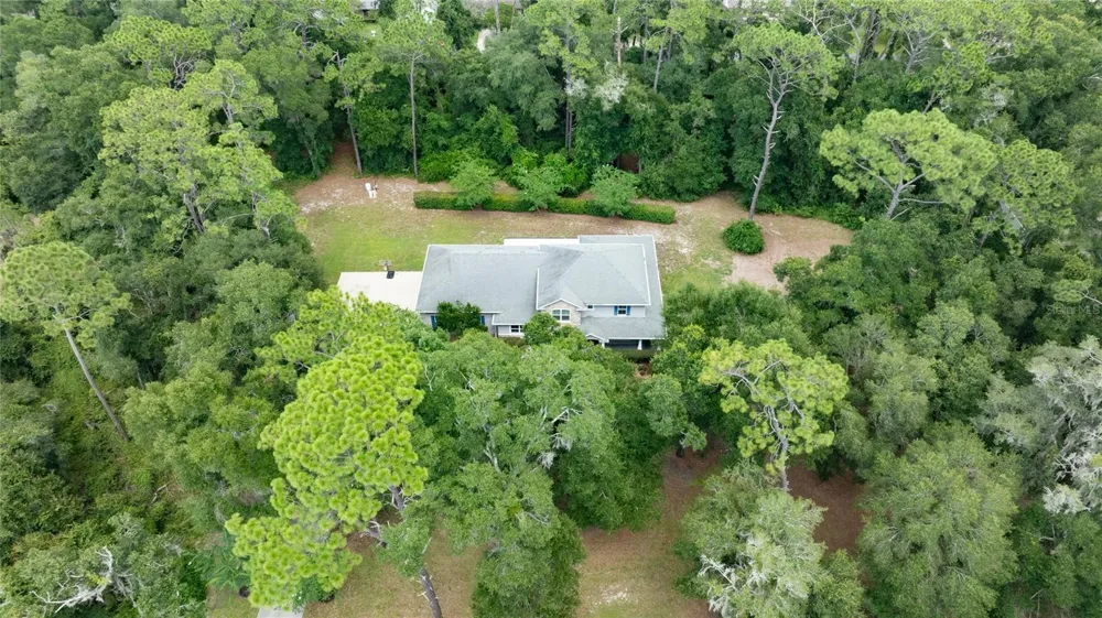 1515 RAMBLING OAKS LANE Deland, FL 32720