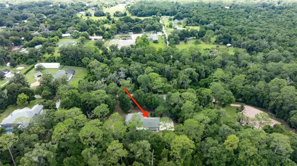 1515 RAMBLING OAKS LANE Deland, FL 32720