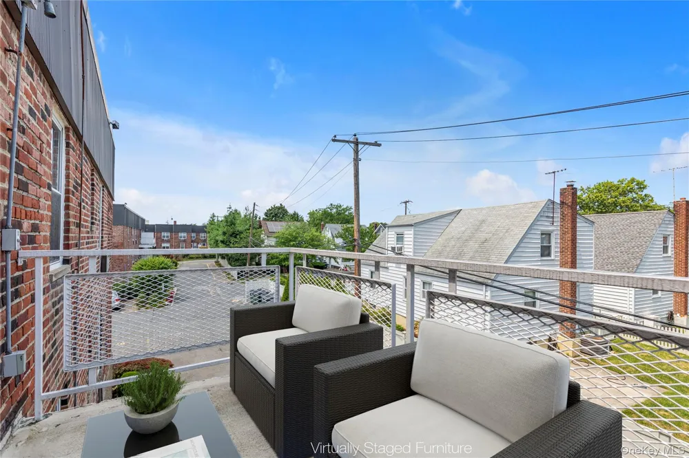 40 Daley Place #40-227 Lynbrook, NY 11563