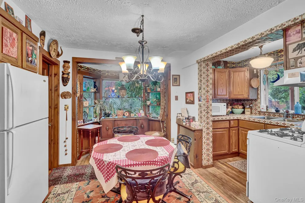 709 Clinton Street Bellmore, NY 11710