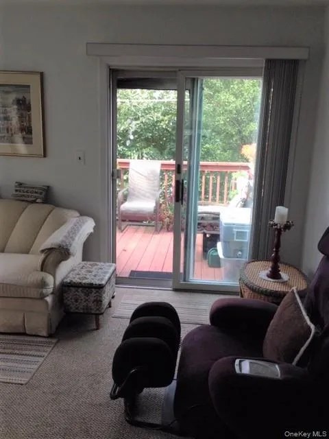 709 Clinton Street Bellmore, NY 11710