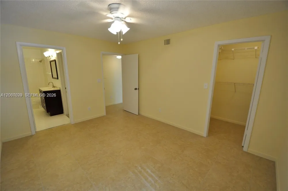 3473 NW 44th St #103 Oakland Park, FL 33309