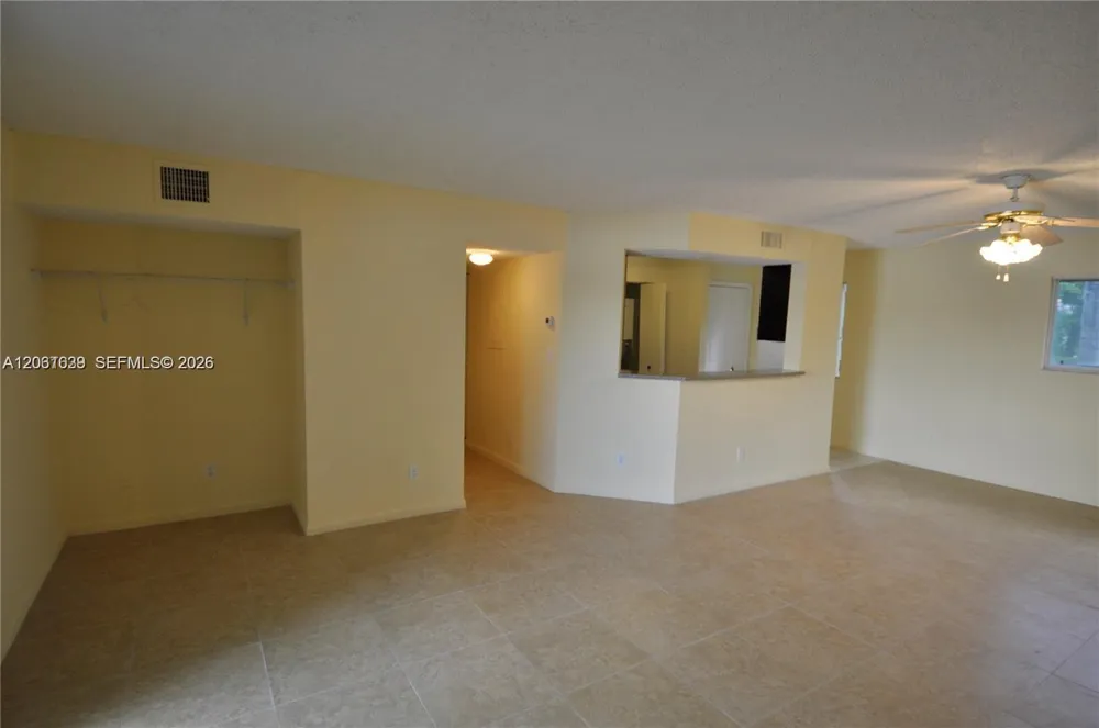 3473 NW 44th St #103 Oakland Park, FL 33309