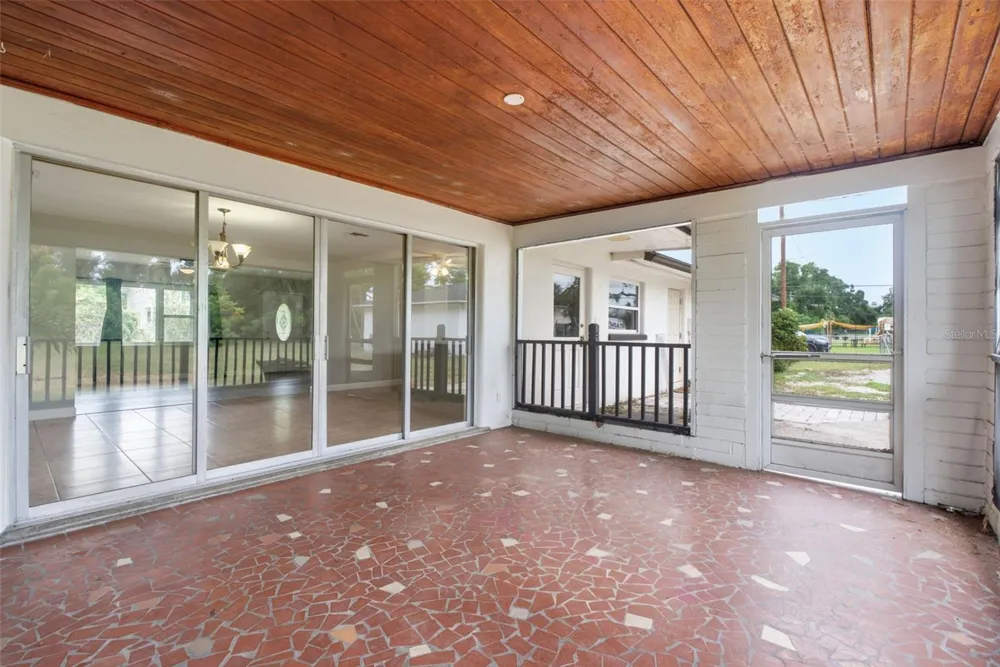 625 LIMONA ROAD Brandon, FL 33510