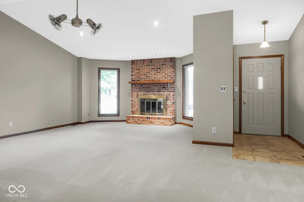 943 Johnathan Plainfield, IN 46168