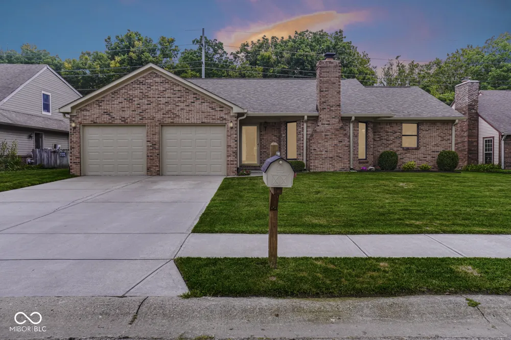 943 Johnathan Plainfield, IN 46168