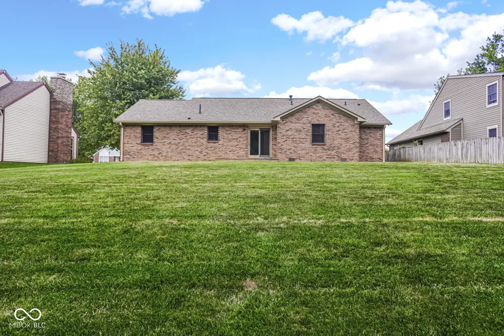 943 Johnathan Plainfield, IN 46168