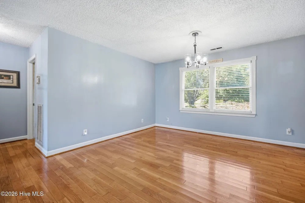 861 Tulls Creek Road Moyock, NC 27958