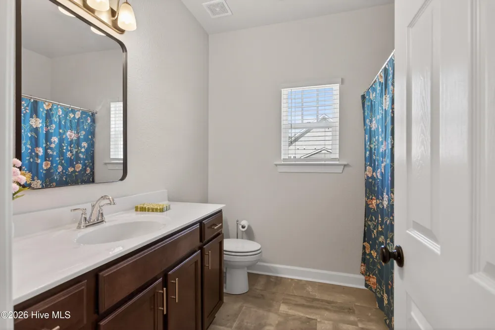 214 Little Acorn Trail Moyock, NC 27958