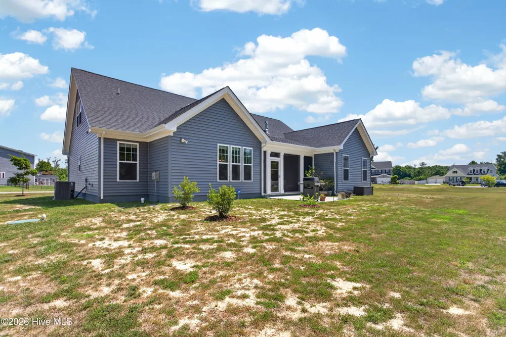 214 Little Acorn Trail Moyock, NC 27958