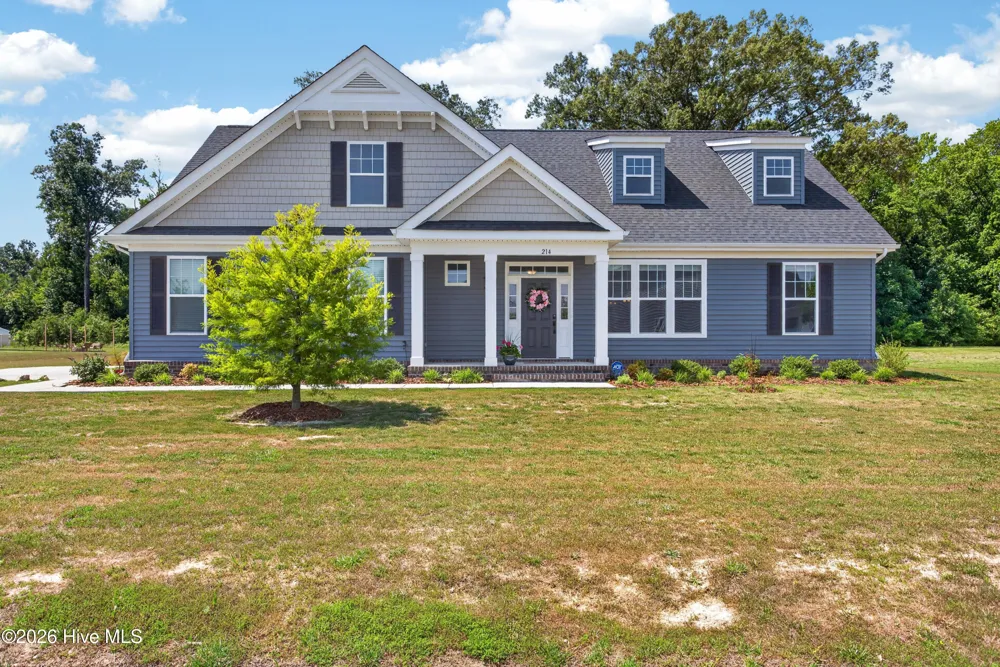 214 Little Acorn Trail Moyock, NC 27958