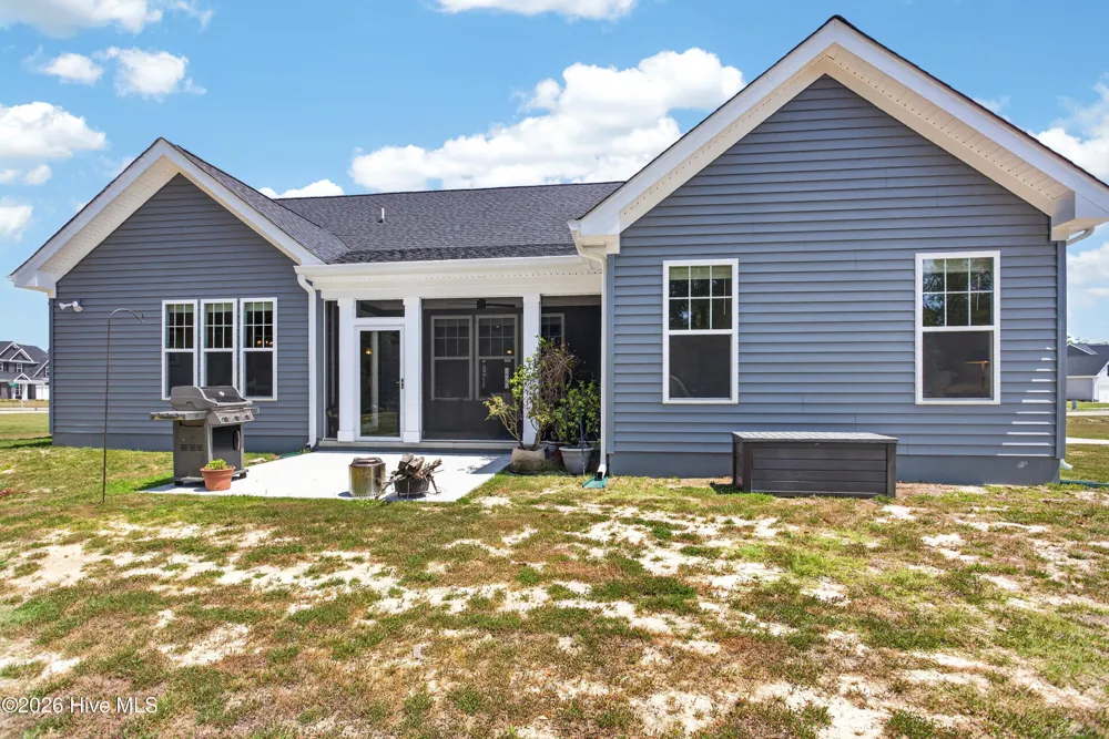 214 Little Acorn Trail Moyock, NC 27958