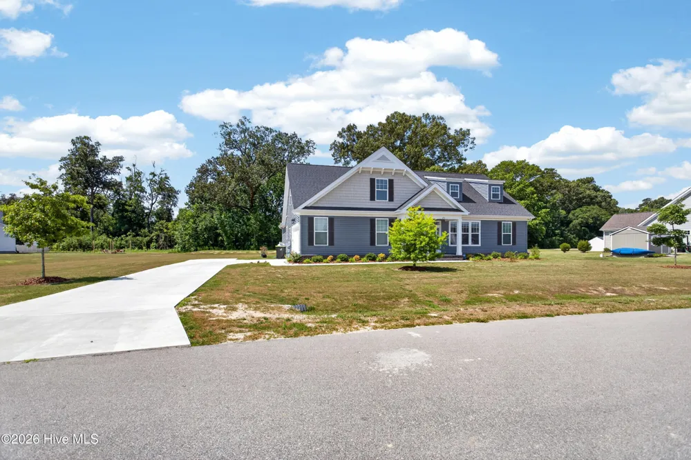 214 Little Acorn Trail Moyock, NC 27958