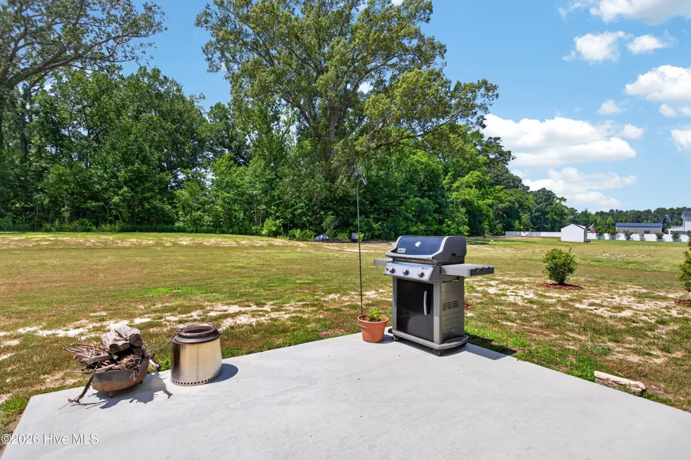214 Little Acorn Trail Moyock, NC 27958