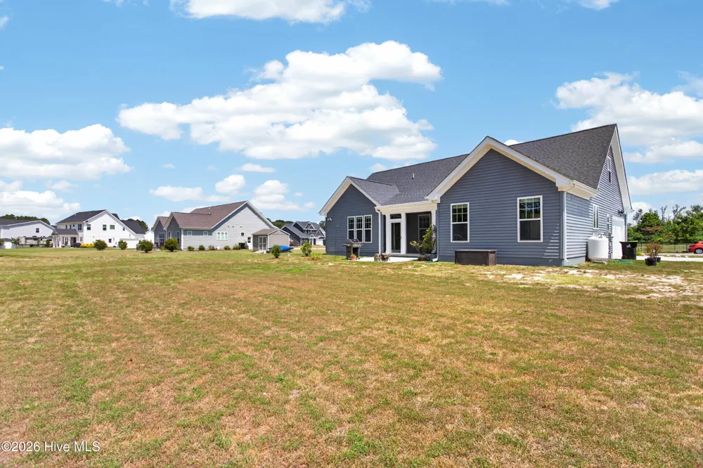 214 Little Acorn Trail Moyock, NC 27958