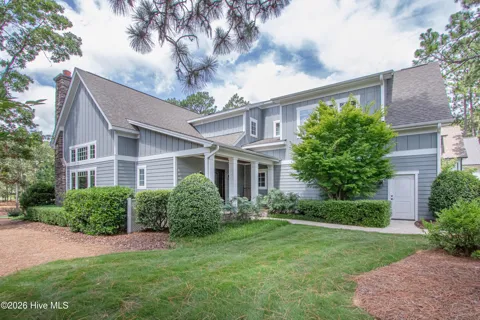 12 Fortrose Circle