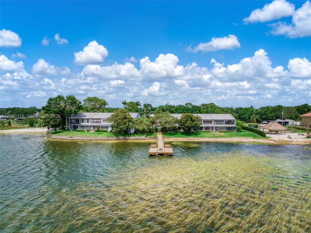 198 Blue Moon Ave #12 Lake Placid, FL 33852
