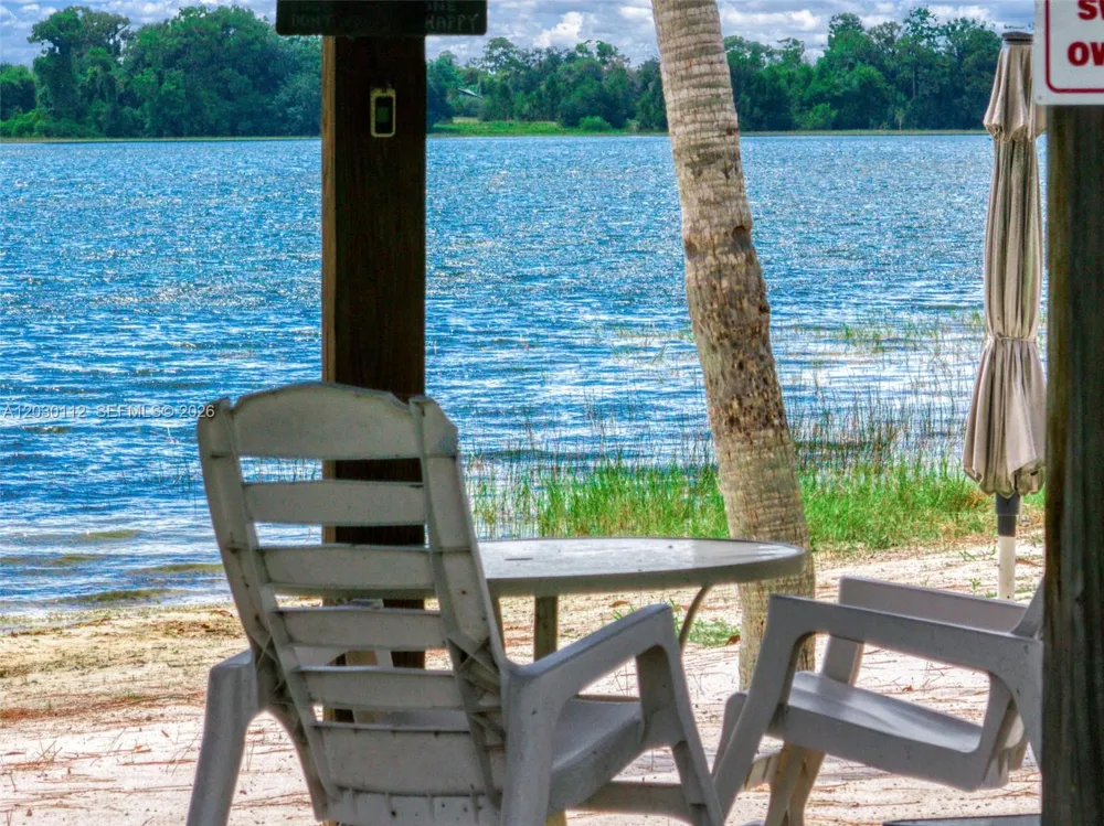198 Blue Moon Ave #12 Lake Placid, FL 33852